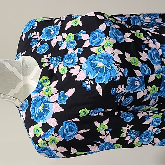 Zara Floweral Backless Dress - Picture 2 of 11